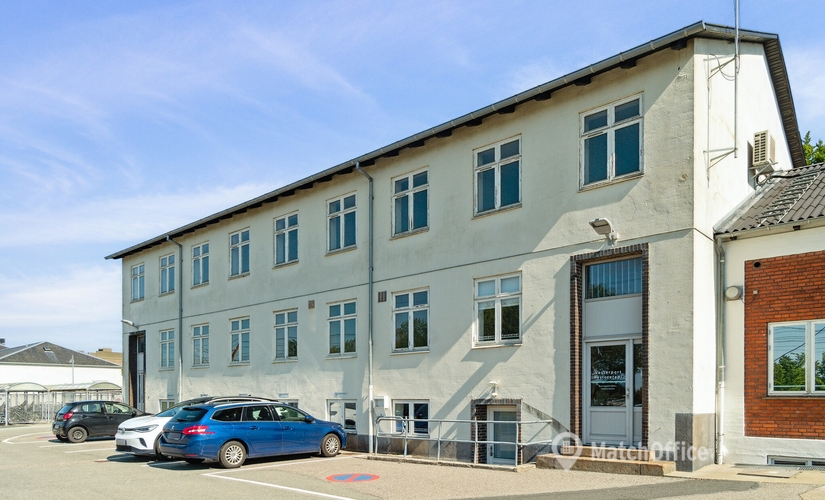 Office Jernbanegade 27, st. 8900 Randers C