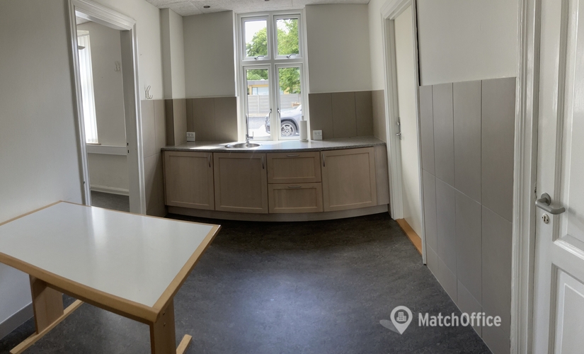 Office Skolegade 32 7400 Herning