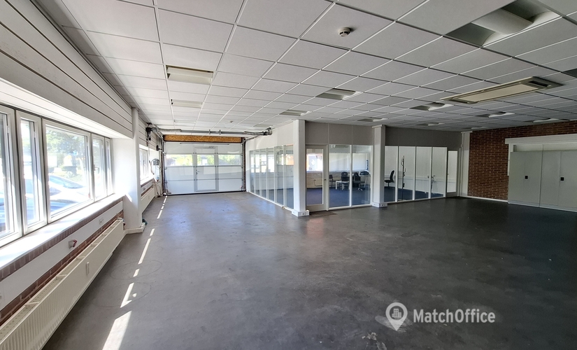 250 m² Store for rent in Vallensbaek, Vallensbækvej 44 (2625) - 1 | MatchOffice.com