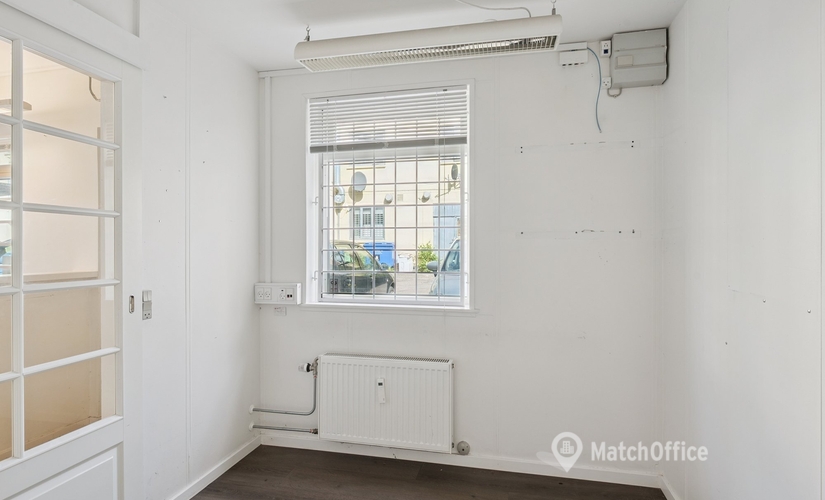 94 m² Commercial warehouse for rent in Vanlose, Godthåbsvej 227 (2720) - 3 | MatchOffice.com