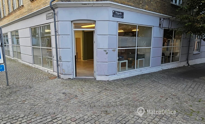 94 m² Store for rent in Norresundby, Vestergade 8B (9400) - 1 | MatchOffice