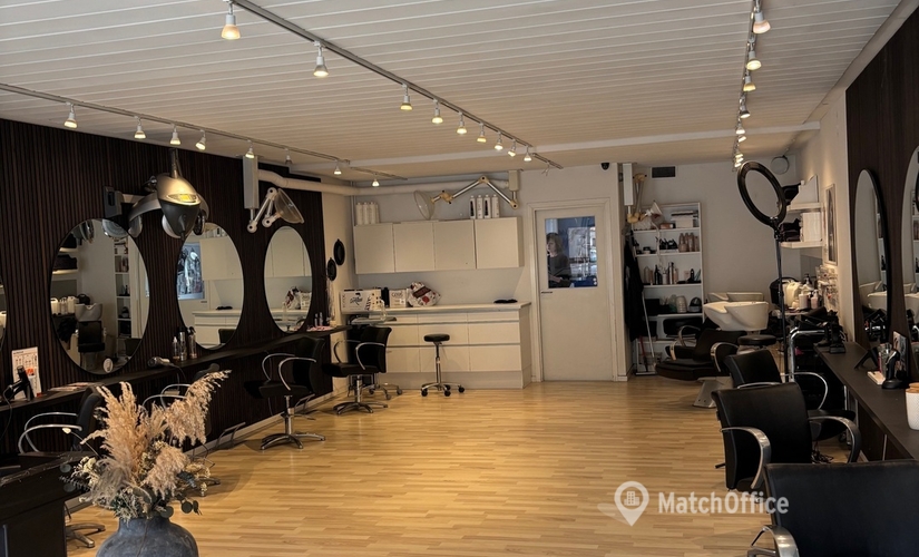 100 m² Commercial shop for rent in Fredensborg, Jernbanegade 9B (3480) - 1 | MatchOffice.com