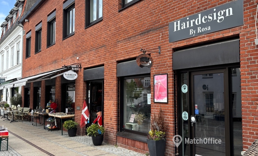100 m² Commercial shop for rent in Fredensborg, Jernbanegade 9B (3480) - 0 | MatchOffice.com