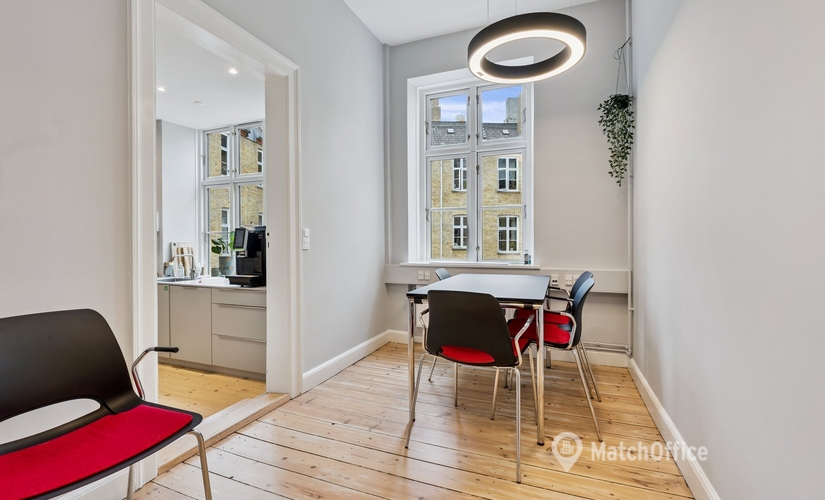 Office H.C. Andersens Boulevard 33, 3. tv 1553 Copenhagen V