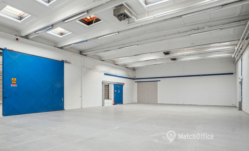 695 m² Warehouse up for rent in Albertslund, Roholmsvej 8 (2620) - 4 | MatchOffice.com