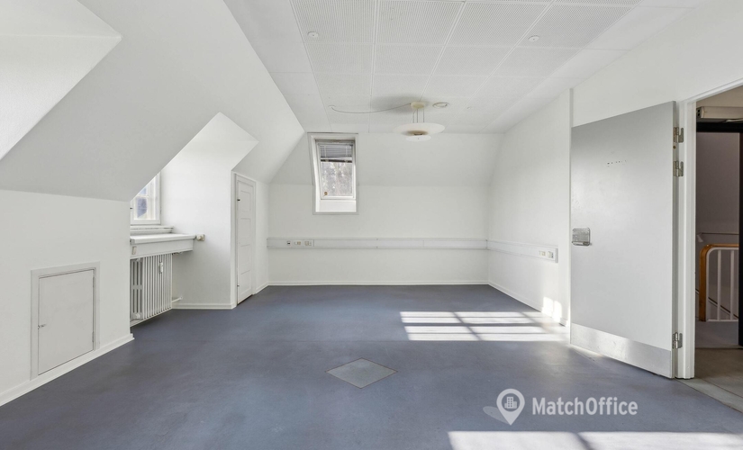 Office Banegårdspladsen 2 6000 Kolding