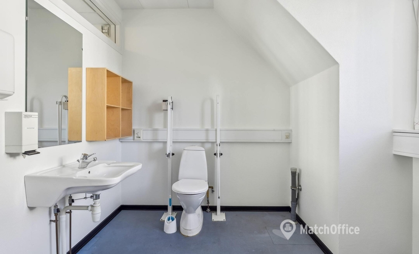 Office Banegårdspladsen 2 6000 Kolding