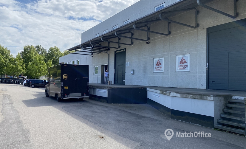 126 m² Warehouse up for rent in Allerod, Gydevang 19 (3450) - 1 | MatchOffice