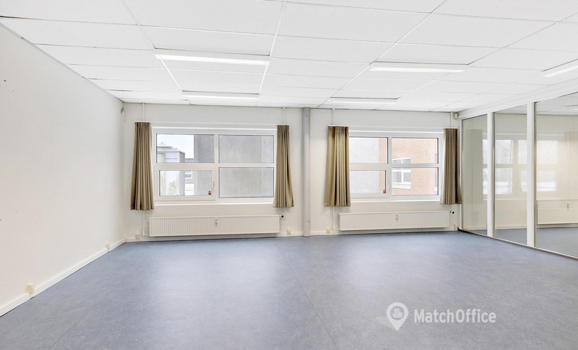 Kontor til leje på Jacob Gades Allé 8, 6600 Vejen - 1300 m² | Foto 0 - Lokalebasen.dk