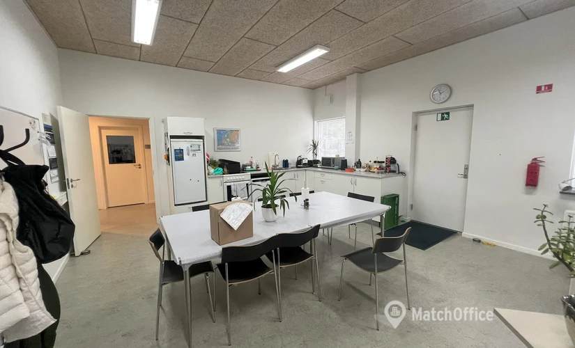 220 m² Warehouse for rent in Viborg, Farvervej 31 (8800) - 1 | MatchOffice.com