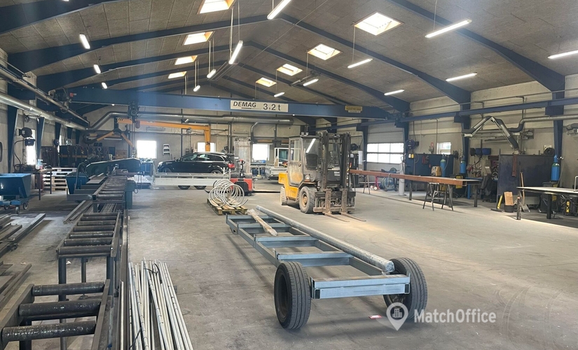 Lager / produktion Vejstruprød Landevej 8 6093 Sjølund