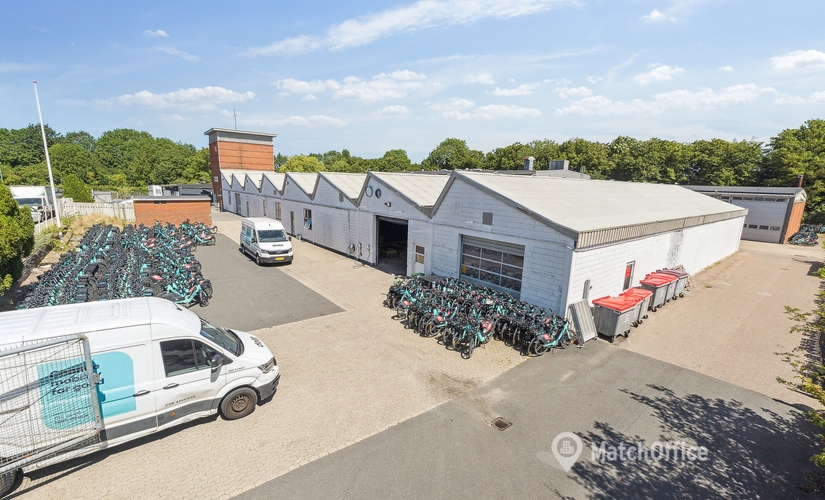 Lager til leje på Rugvænget 22, 2630 Taastrup - 1074 m² | Foto 0 - Lokalebasen.dk