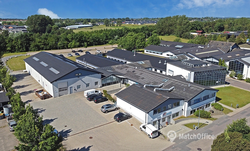 303 m² Office warehouse rental in Olstykke, Bygmarken 2B (3650) - 1 | MatchOffice