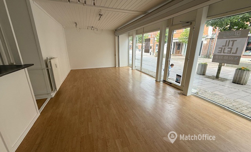 Butik til leje på Jernbanegade 8, 7200 Grindsted - 164 m² | Foto 1 - Lokalebasen.dk