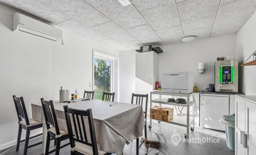 1140 m² Warehouse up for rent in Vejen, Lunderskovvej 7 (6600) - 2 | MatchOffice.com