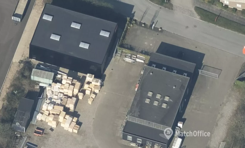 Butik Lundsbjerg Industrivej 59 6200 Aabenraa