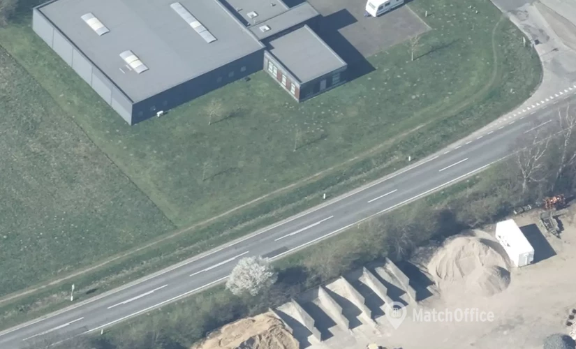 Lager / produktion Industriparken Nord 1 6630 Rødding