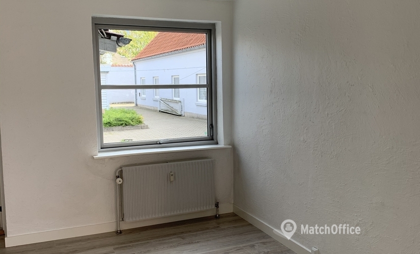 113 m² Commercial shop for rent in Aalborg, Hadsundvej 23 (9000) - 2 | MatchOffice.com
