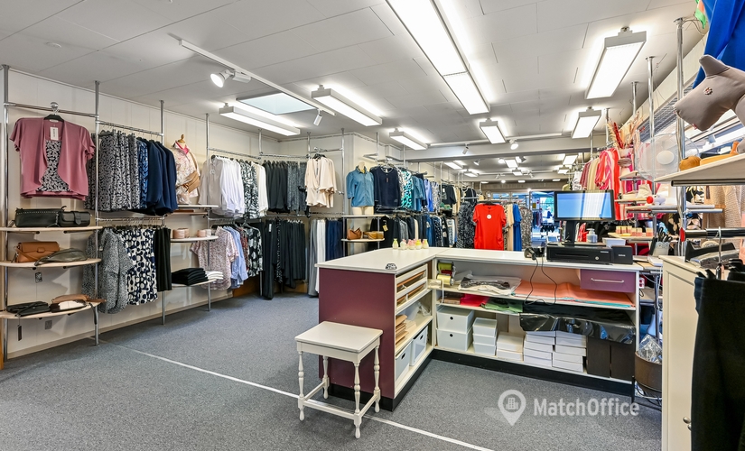 123 m² Commercial shop for rent in Ikast, Strøget 8C (7430) - 4 | MatchOffice.com