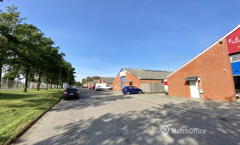 369 m² Office warehouse up for rent in Odense SO, Cikorievej 42 (5220) - 1 | MatchOffice.com