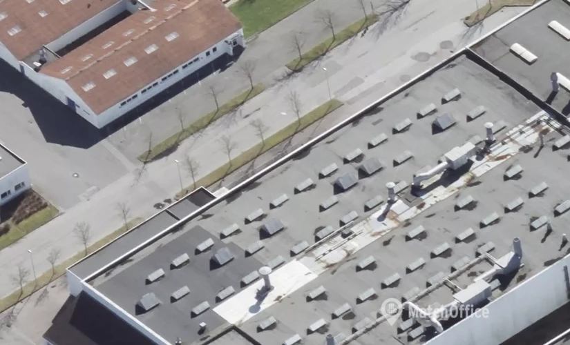 Lager til leje på Charles Lindberghs Vej 8, 9430 Vadum - 2033 m² | Foto 0 - Lokalebasen.dk