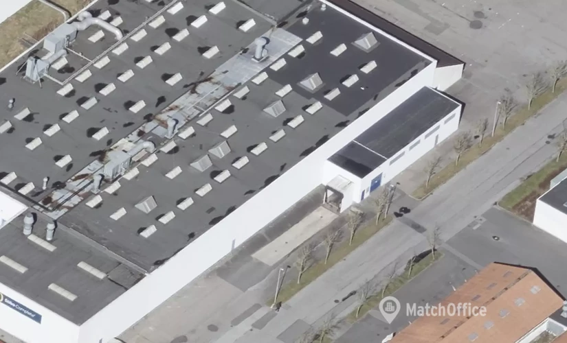 Lager til leje på Charles Lindberghs Vej 8, 9430 Vadum - 2033 m² | Foto 0 - Lokalebasen
