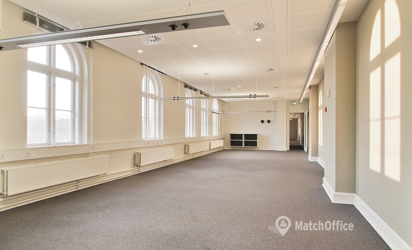 Office Banegårdspladsen 4 6000 Kolding