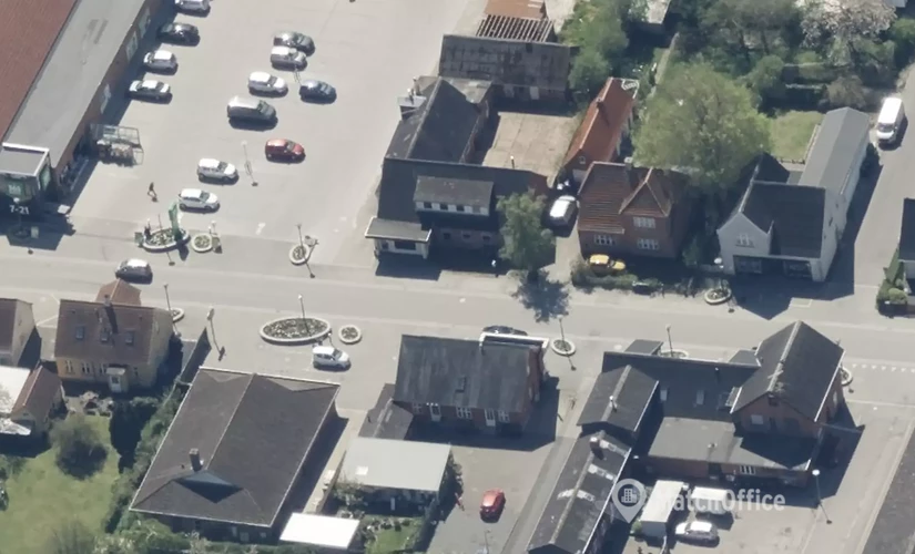 133 m² Shop for rent in Haarlev, Hovedgaden 43 (4652) - 1 | MatchOffice