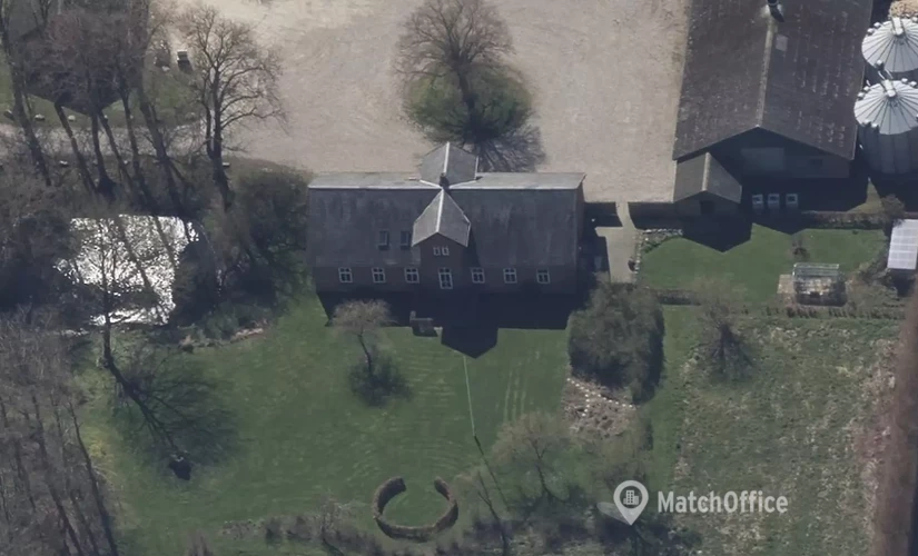 700 m² Warehouse storage for rent in Odder, Dyngbyvej 24 (8300) - 1 | MatchOffice.com