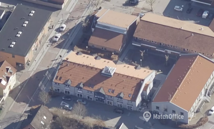 Kontor til leje på Storegade 13, 8382 Hinnerup - 456 m² | Foto 1 - Lokalebasen