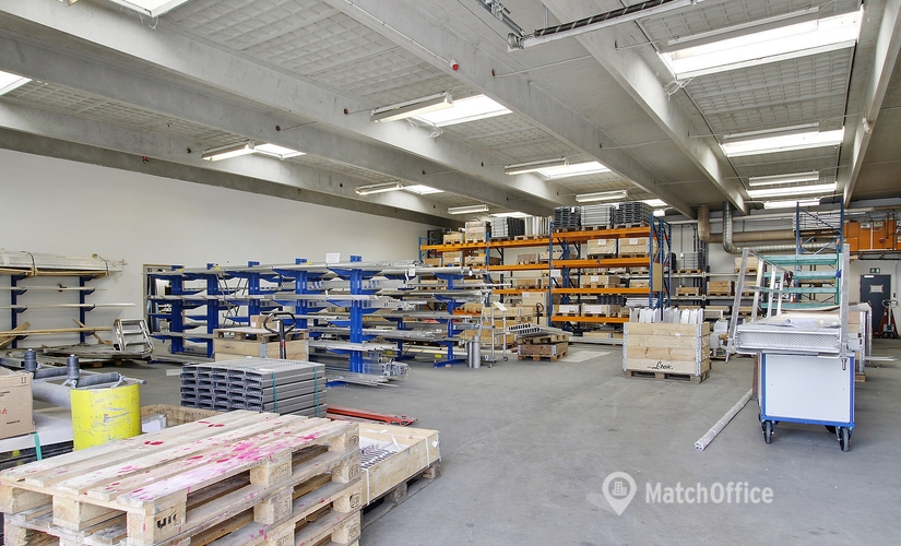Lager til leje på Sadelmagervej 14, 7100 Vejle - 2000 m² | Foto 0 - Lokalebasen.dk