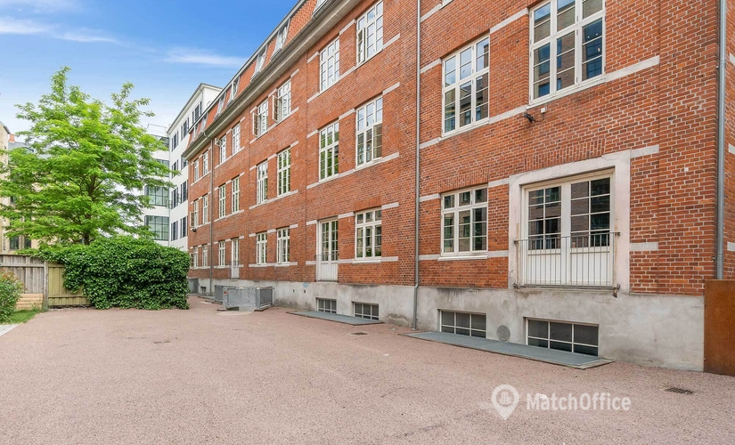 Office Holmbladsgade 70 2300 Copenhagen S