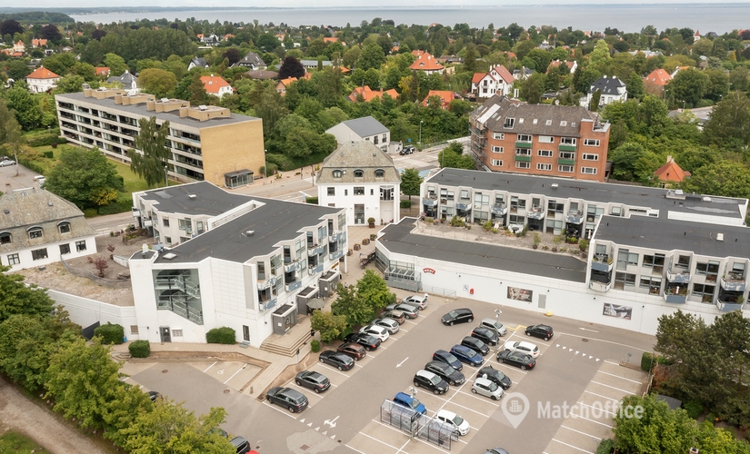 868 m² Shop for rent in Rungsted Kyst, Rungsted Bytorv 2 (2960) - 1 | MatchOffice.com