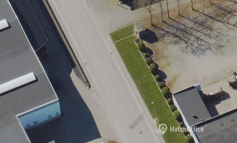 604 m² Commercial warehouse for rent in Ikast, Industrivej 30 (7430) - 1 | MatchOffice.com