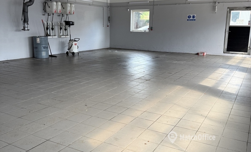 240 m² Commercial warehouse up for rent in Naestved, Jørgen Jensens Vej 3 (4700) - 1 | MatchOffice.com
