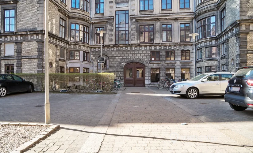 Parking Gammel Kongevej 136 1850 Frederiksberg C