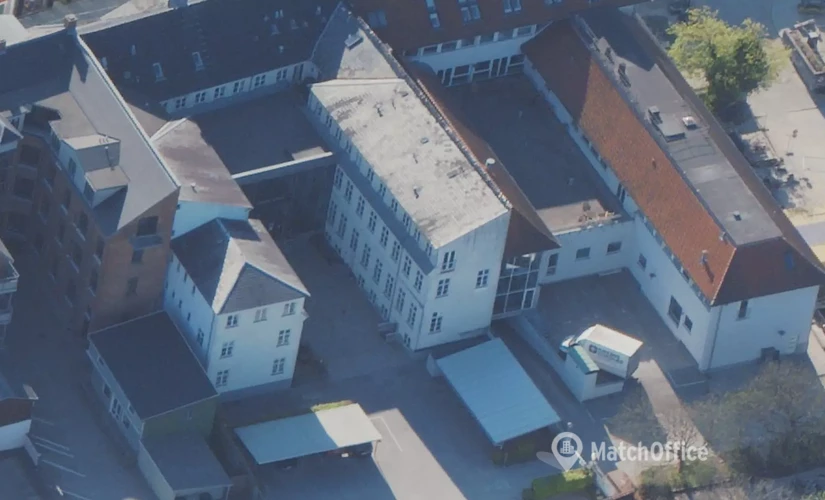 Office Slotsgade 38 3400 Hillerod