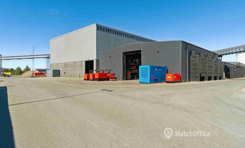 750 m² Warehouse space for rent in Koge, Værftsvej 6G (4600) - 1 | MatchOffice.com