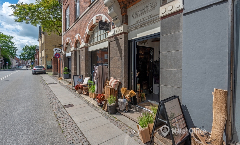 44 m² Commercial shop for rent in Roskilde, Allehelgensgade 2B (4000) - 1 | MatchOffice.com