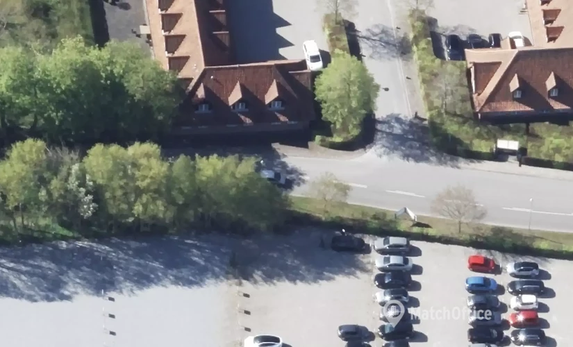 Kontor til leje på Hollufgårds Allé 2, 5220 Odense SØ - 375 m² | Foto 1 - Lokalebasen.dk