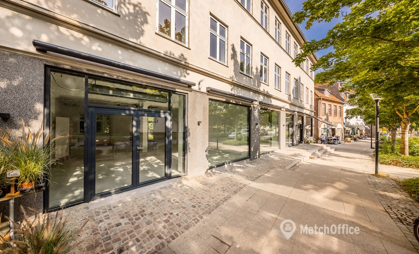 211 m² Commercial shop for rent in Holte, Holte Stationsvej 20 (2840) - 2 | MatchOffice.com