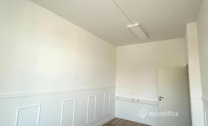 Office Toldbodgade 8 4700 Naestved