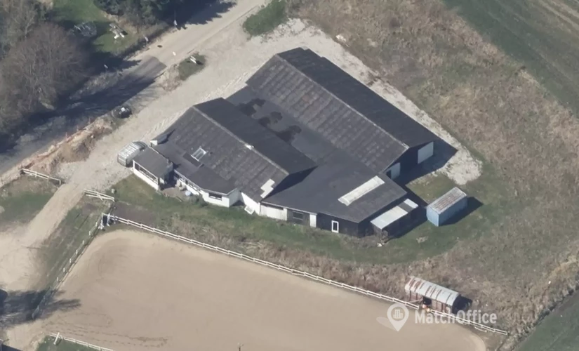 Lager / produktion Høvej 61A 8200 Aarhus N