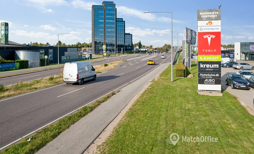 607 m² Shop for rent in Aarhus V, Bredskiftevej 20 (8210) - 1 | MatchOffice