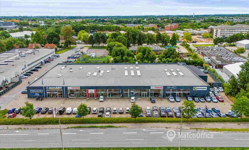 Butik til leje på Roskildevej 323, 2630 Taastrup - 802 m² | Foto 0 - Lokalebasen.dk
