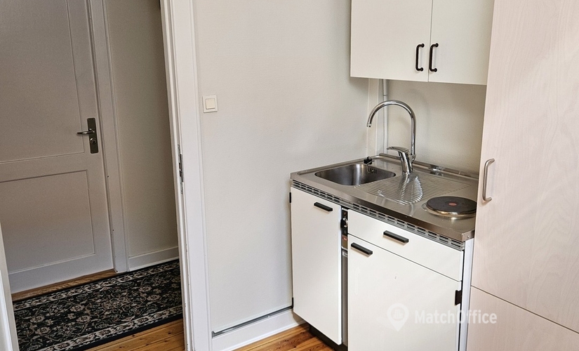 Office Store Torv 2 3700 Ronne