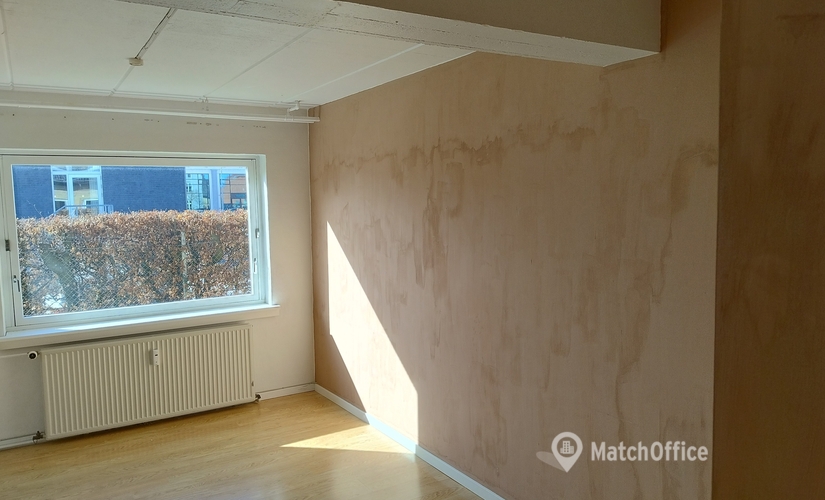 300 m² Warehouse storage up for rent in Roskilde, Byleddet (4000) - 1 | MatchOffice