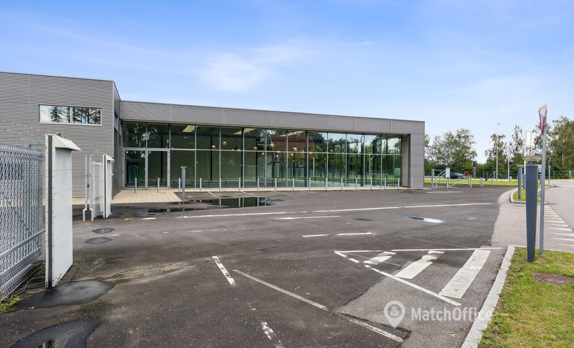 3177 m² Warehouse space up for rent in Taastrup, Taastrup Hovedgade 176 (2630) - 1 | MatchOffice.com