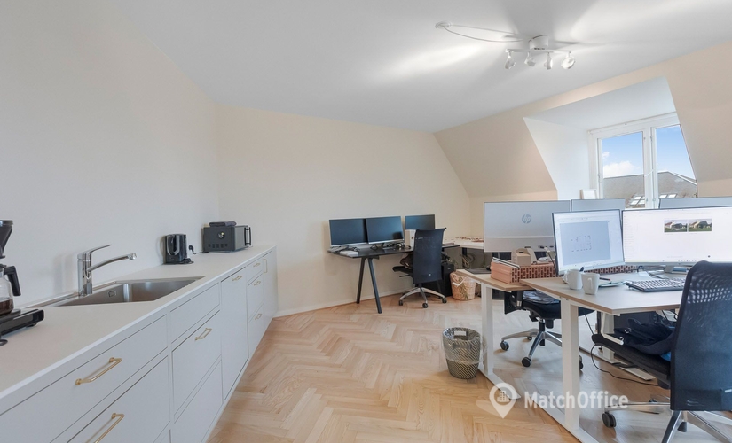 Office H. C. Andersens Boulevard 37 1553 Copenhagen V