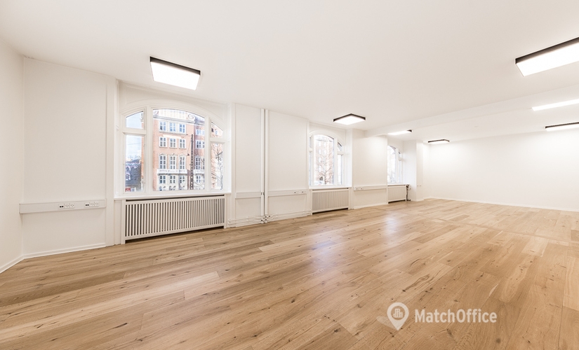 Office H. C. Andersens Boulevard 11 1553 Copenhagen V